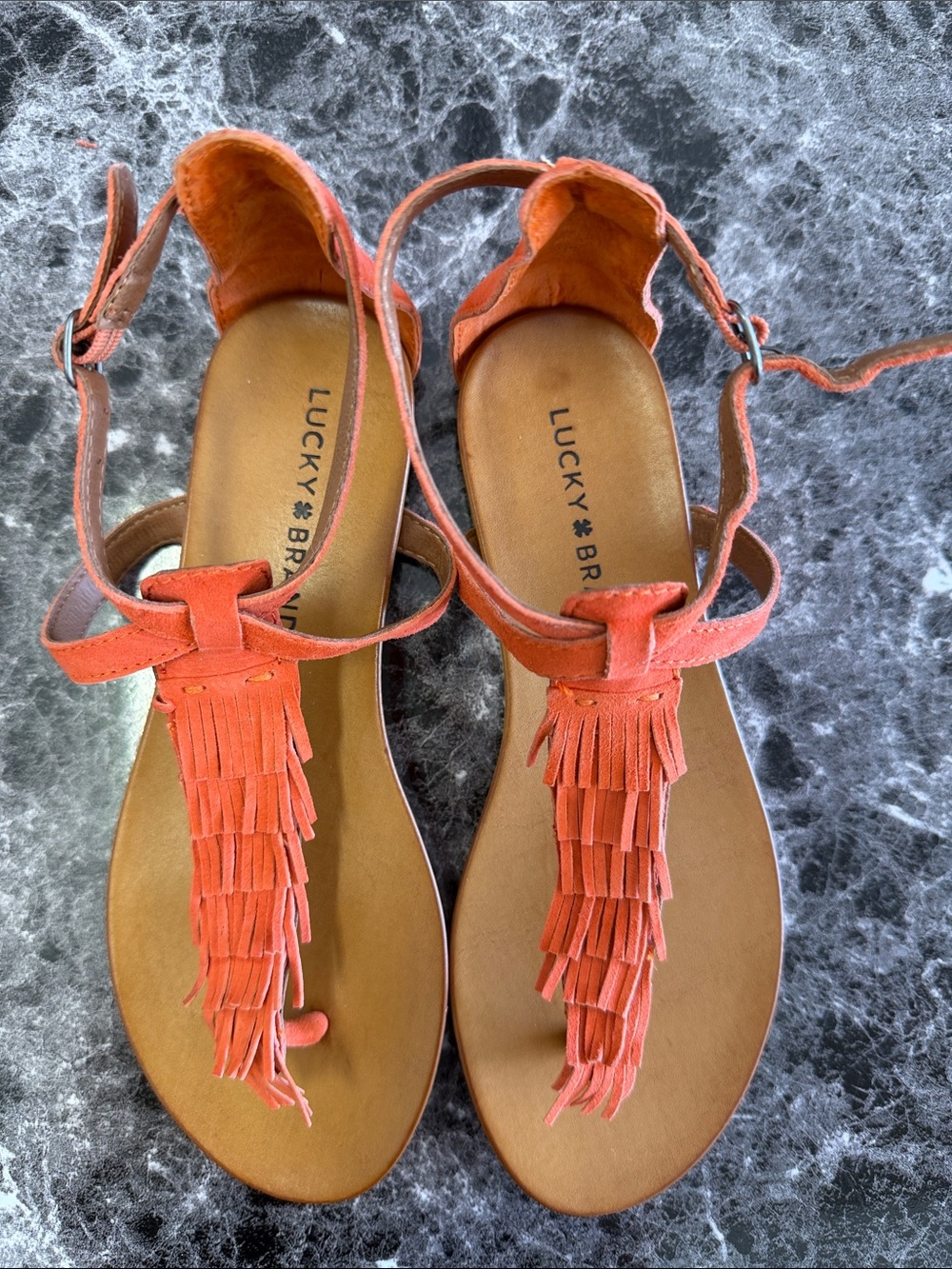 Lucky Brand Coral Fringe T-Strap Sandals. Size 6.5